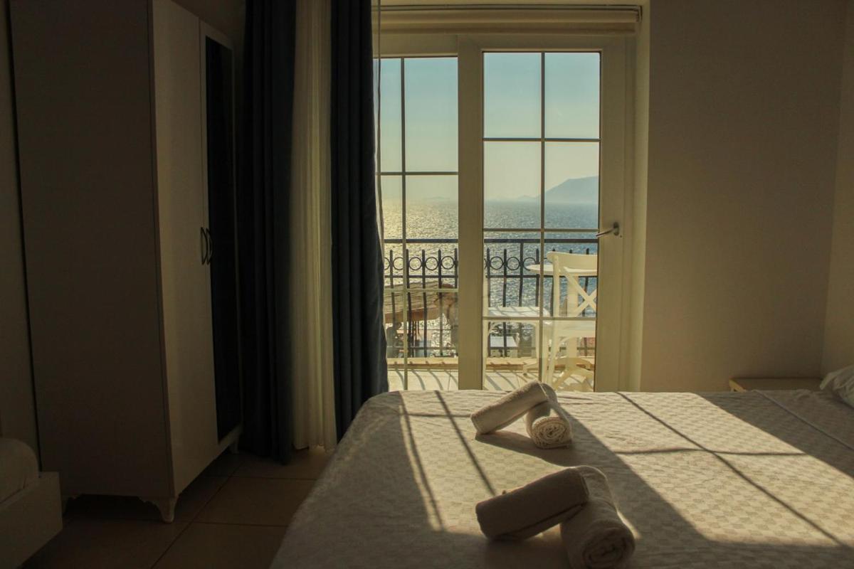 Hostel Sole'N Blu Kaş Exterior foto